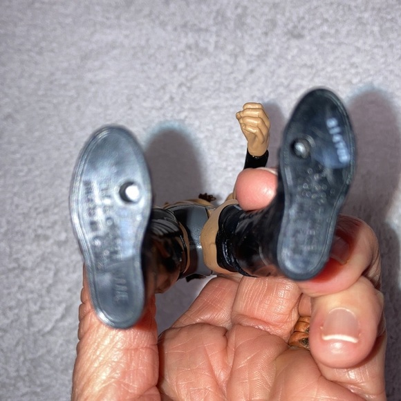 2011 WWE wrestling figures Samoa, The Rock and Neville - Picture 4 of 6